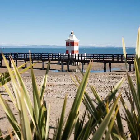 Coastal With Stunning Sea Views 아파트 *