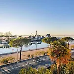 Apartman Coastal With Stunning Sea Views *