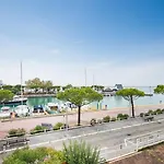 Apartman Coastal With Stunning Sea Views *