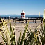 Coastal With Stunning Sea Views Apartman *