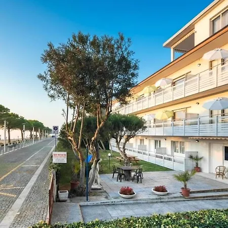 Coastal With Stunning Sea Views Lignano Sabbiadoro