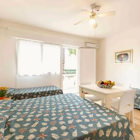 Coastal With Stunning Sea Views Lignano Sabbiadoro
