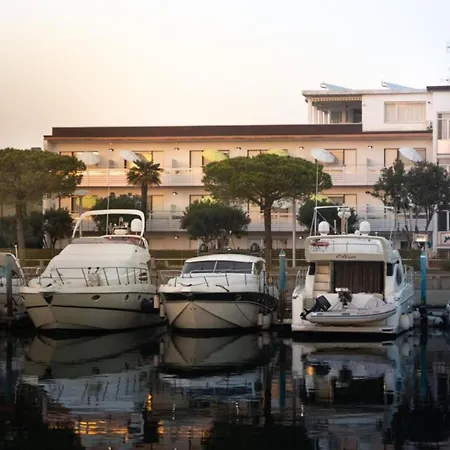Coastal With Stunning Sea Views * Lignano Sabbiadoro